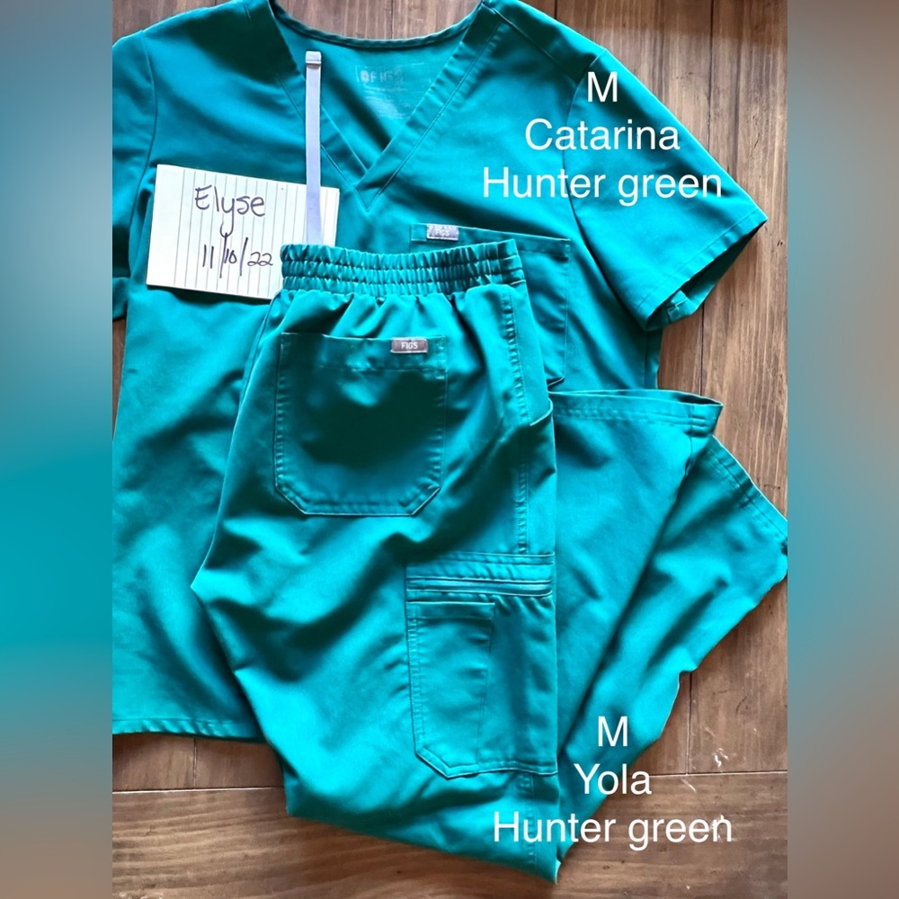 Medium hunter green figs